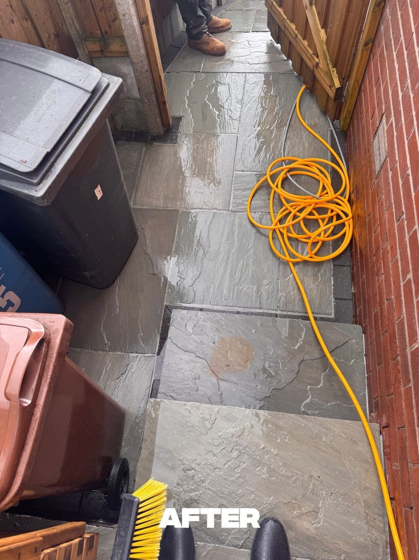 Bin store cleaned for landlord near Tameside